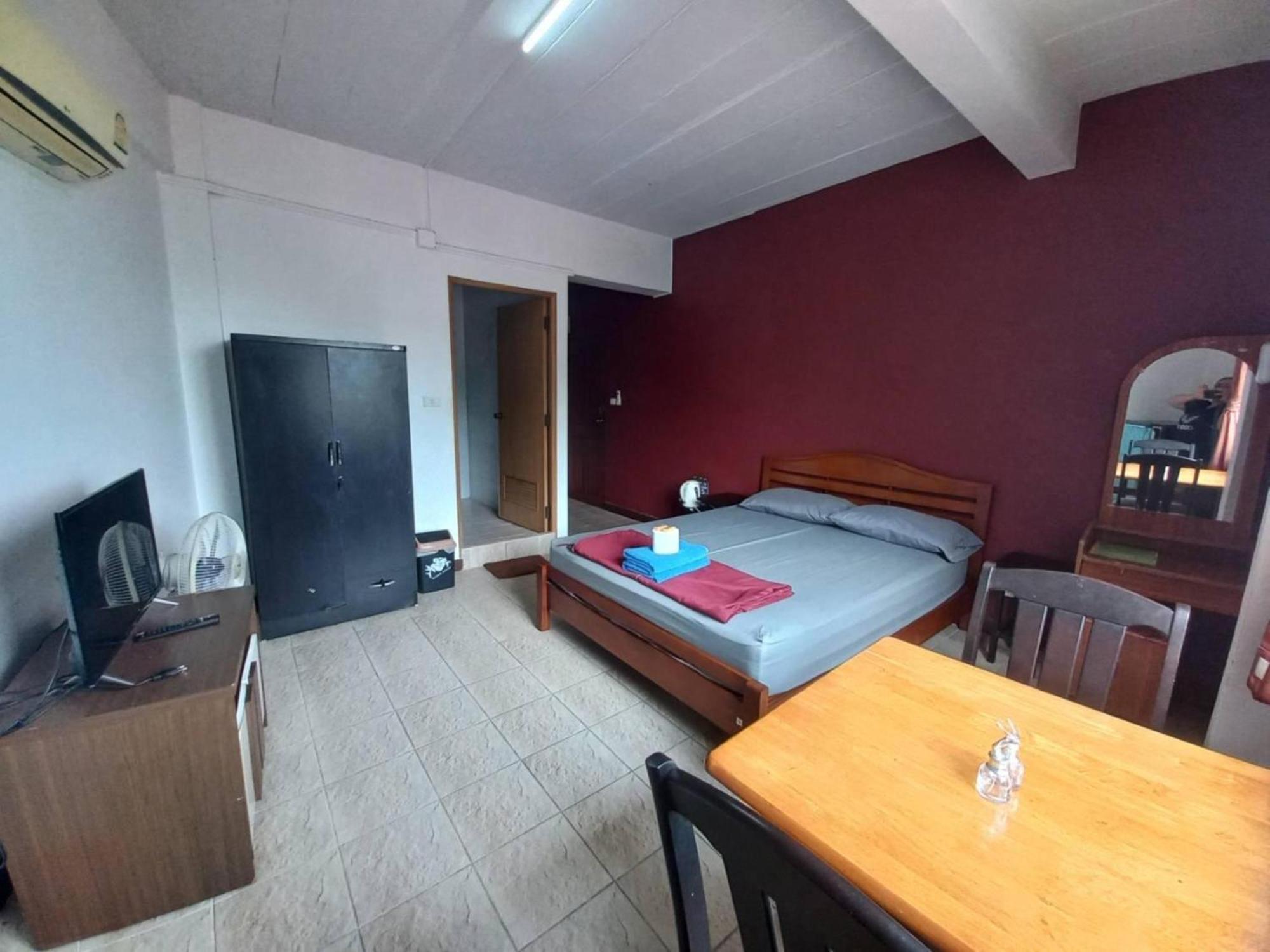 Hotel Oyo 75474 Funkey Fulung Andy & Tan Pattaya